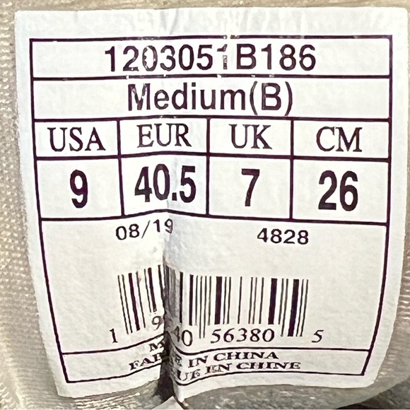 Womens BROOKS Ghost 12 Purple Running Shoes / Size 9 - Picture 2 of 9